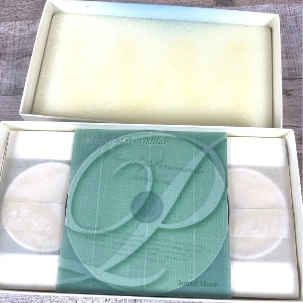 Peninsula Hotel Spa Candle Set Luxury Exotic Fragrance Relaxation CD Gift Box